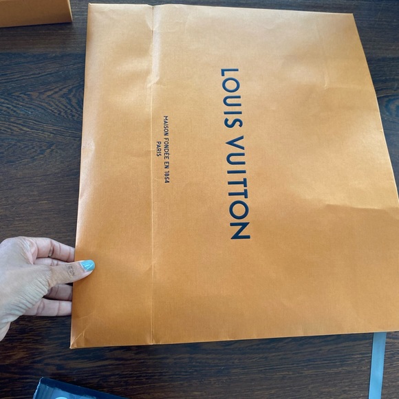 Selling LV empty boxes and packets - Picture 3 of 3